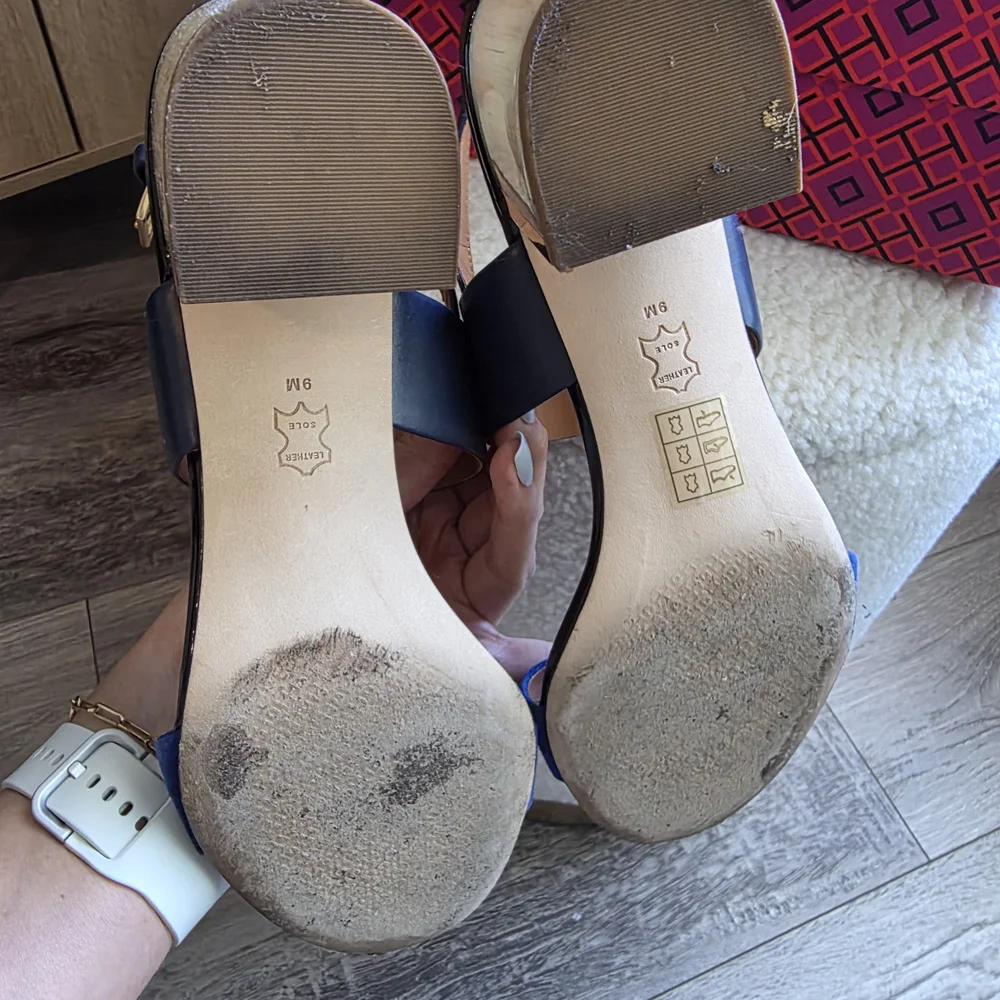 Tory Burch Elegant Blue Block Leather Heel Sandals - Picture 4 of 8